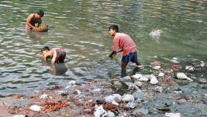 गंगा में कचरे की डंपिंग पर NGT प्रतिबन्ध | National Green Tribunal bans dumping of waste into Ganga